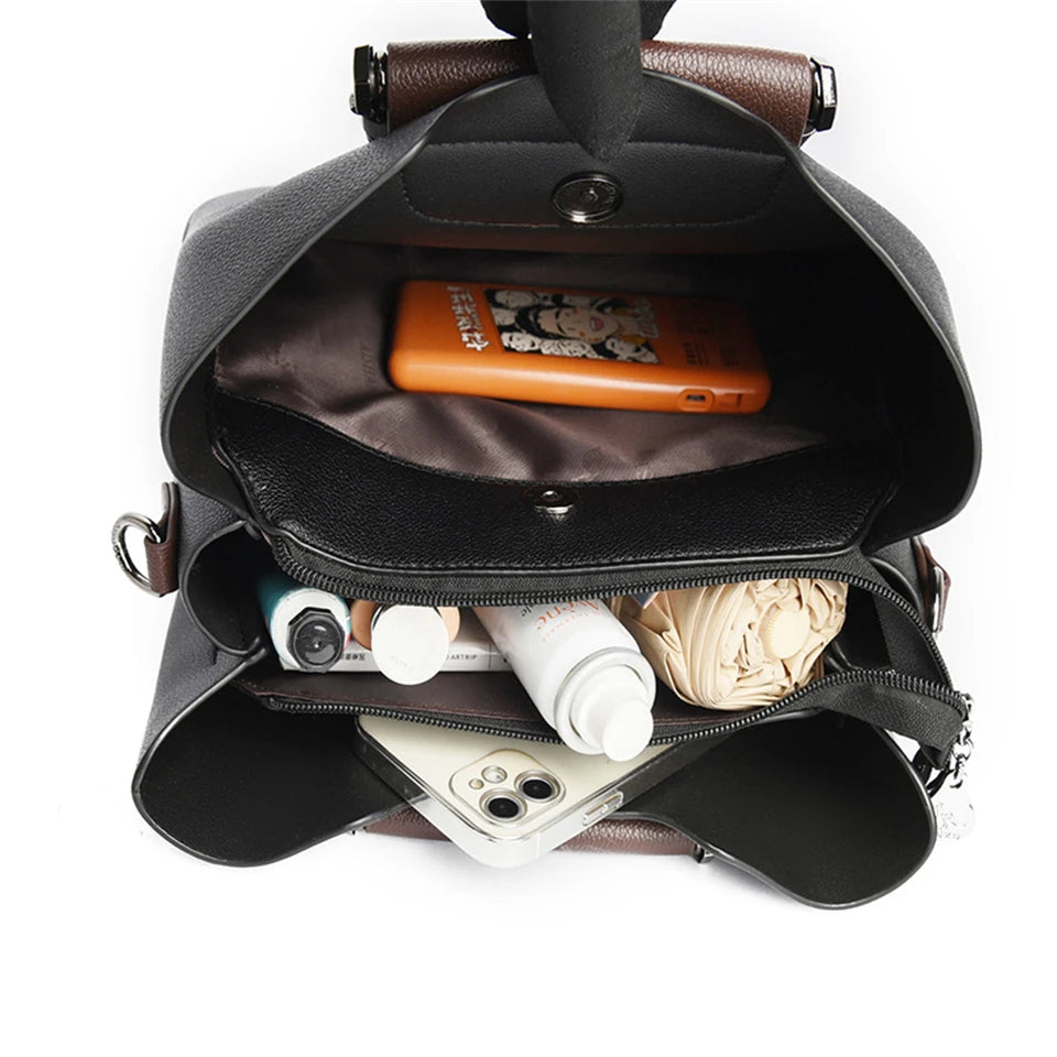Elegant Women's Handbag Unique Handle Design Featuring a Stylish Pattern Spacious Interior Adjustable Strap Functionality