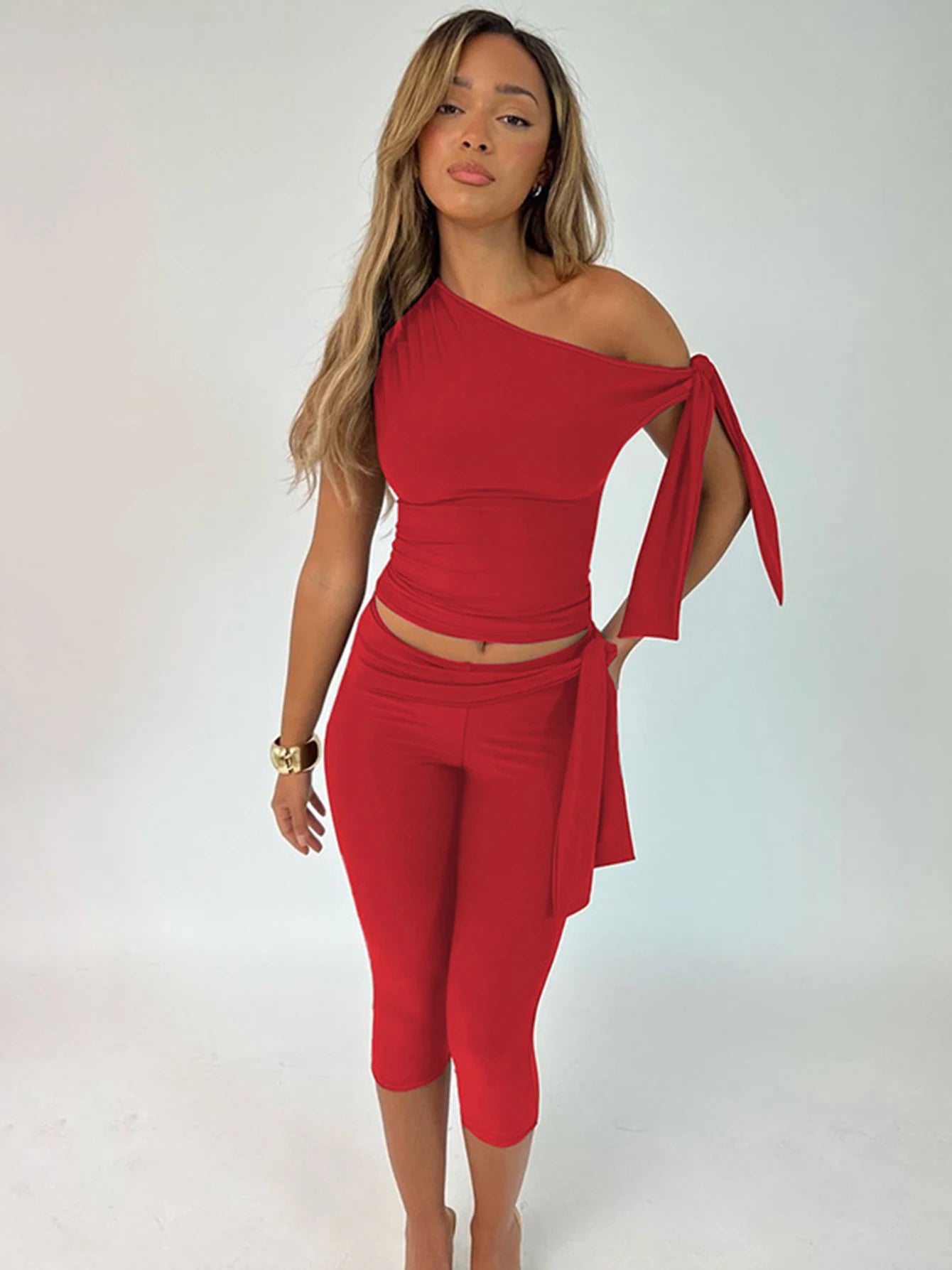 Hugcitar Fashion 2 Pcs Sets Solid One Shoulder Sleeveless Draped Sexy Top Knee Length Pants Women Y2K Outfits Festival Party