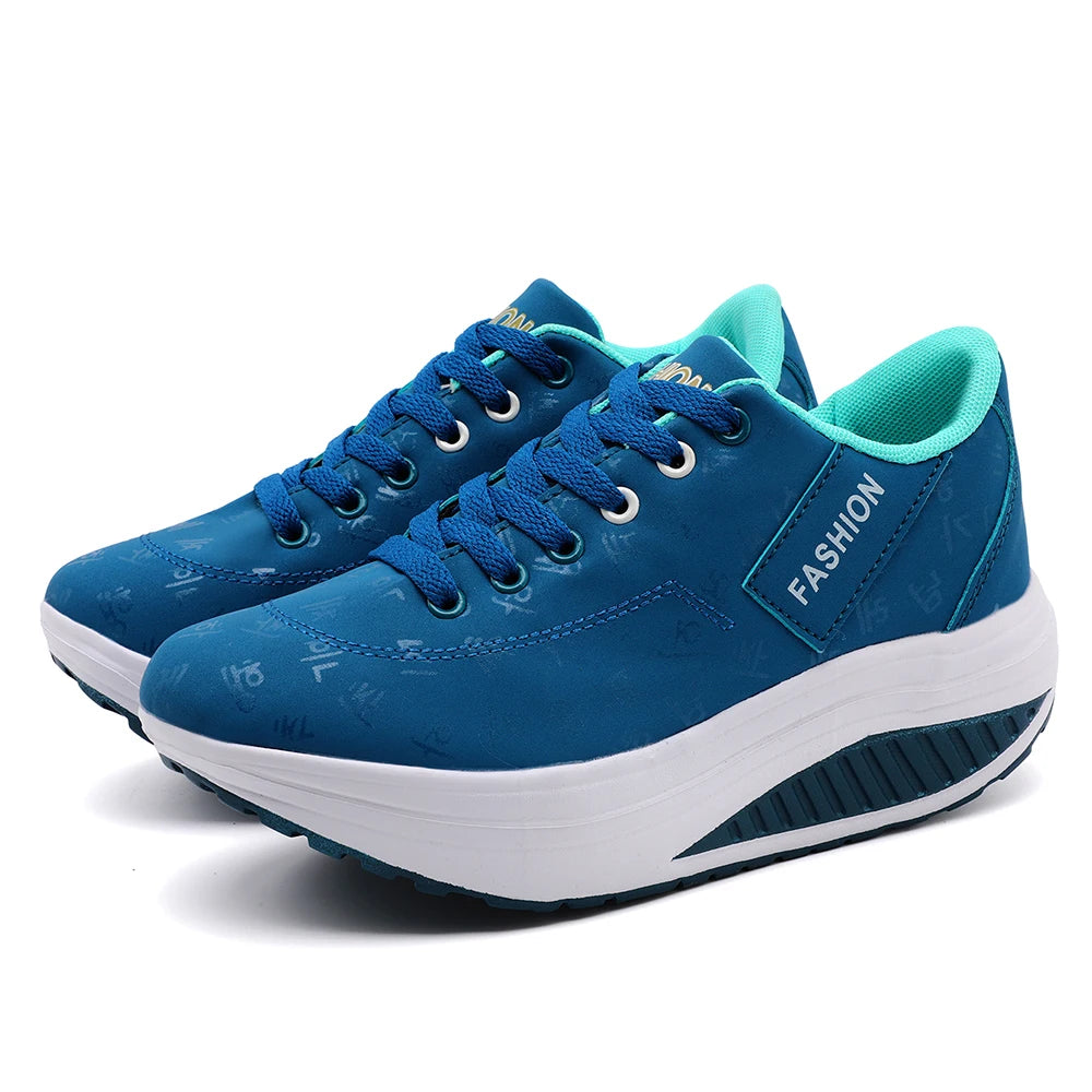 Damskie sneakersy na koturnie z oddychającą cholewką