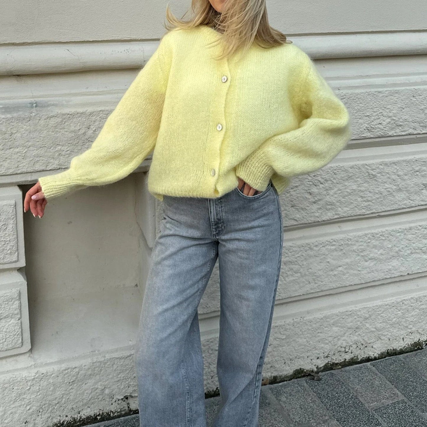 2024 New Women Button up Sweaters Casual Lightweight Solid Color Knit Cardigans Warm Fall Knitwear for Streetwear