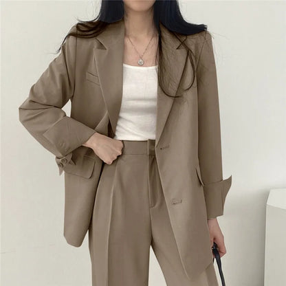 Garnitur Damski Slim Fit z Marynarką i Spodniami Wide Leg