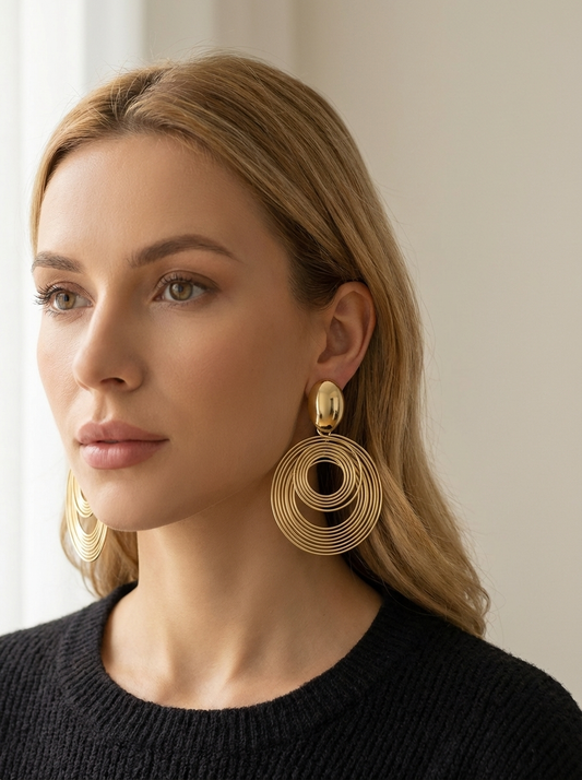 NowoModa | Duże kolczyki koła – efekt wyrazistego stylu