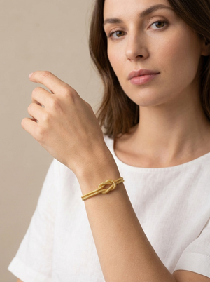 NowoModa | Złota Bransoletka Węzeł – efekt eleganckiego detalu